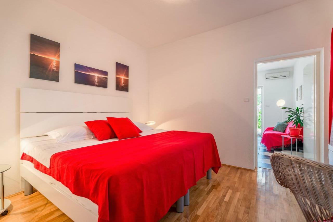 Cozy New Flat For 2 Or 3 Apartment Hvar Town Exterior photo